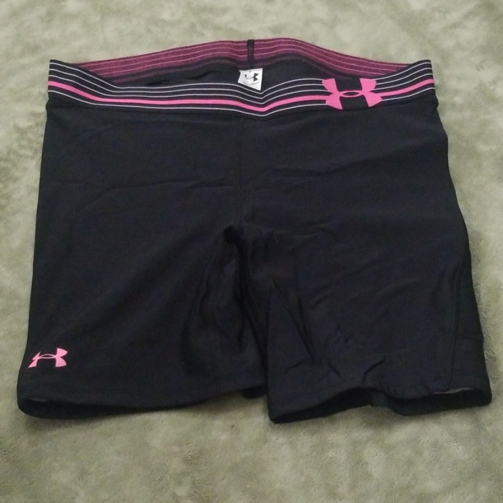 Biking shorts under armour sz lg